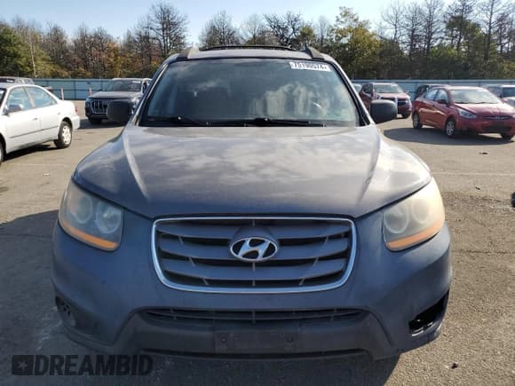✅ 2010 Hyundai Santa Fe GLS • VIN: 5NMSG3ABXAH378043 • Lot: 75190574. Listed on Copart with 185,942 mi. Free auction sales archive from the USA and detailed vehicle history report at DreamBid. Image 5.