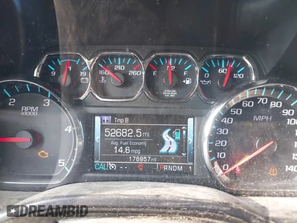 ✅ 2015 Chevrolet Silverado 2500HD LT • VIN: 1GC1KVE8XFF611704 • Lot: 42974763. Listed on IAAI with 177,000 mi. Free auction sales archive from the USA and detailed vehicle history report at DreamBid. Image 7.