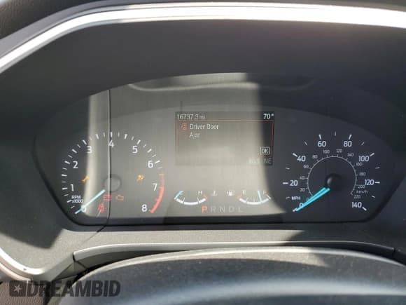 ✅ 2022 Ford Escape SE • VIN: 1FMCU9G68NUB36596 • Lot: 60743585. Listed on Copart with 16,737 mi. Free auction sales archive from the USA and detailed vehicle history report at DreamBid. Image 9.