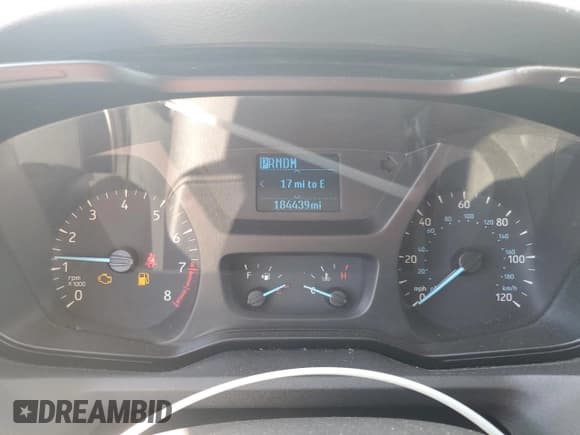 ✅ 2017 Ford Transit XL • VIN: 1FBZX2ZM8HKA52436 • Lot: 92472185. Wystawiony na Copart z przebiegiem 184 439 mil. Bezpłatny archiwum sprzedaży aukcyjnych z USA i szczegółowy raport historii pojazdu na DreamBid. Zdjęcie 9.