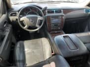 ✅ 2013 GMC Yukon Denali • VIN: 1GKS1EEFXDR181226 • Лот: 60245305. Опубликован ранее на Copart с пробегом 129 717 миль. Бесплатный доступ к архиву аукционных продаж из США и подробный отчёт об истории автомобиля на DreamBid. Изображение 8.