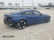 ✅ 2023 Audi RS e-tron GT • VIN: WAUBHBFW1P7903684 • Lot: 76603094. Wystawiony na Copart z przebiegiem 6 071 mil. Bezpłatny archiwum sprzedaży aukcyjnych z USA i szczegółowy raport historii pojazdu na DreamBid. Zdjęcie 3.