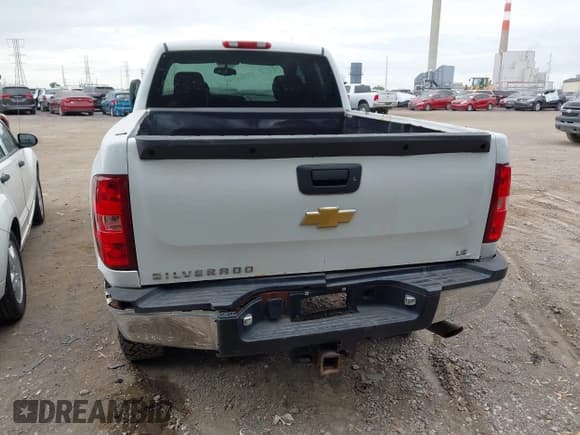 ✅ 2013 Chevrolet Silverado 2500HD Work Truck • VIN: 1GC2KVCG0DZ369368 • Lot: 42240624. Wystawiony na IAAI z przebiegiem 196 105 mil. Bezpłatny archiwum sprzedaży aukcyjnych z USA i szczegółowy raport historii pojazdu na DreamBid. Zdjęcie 16.