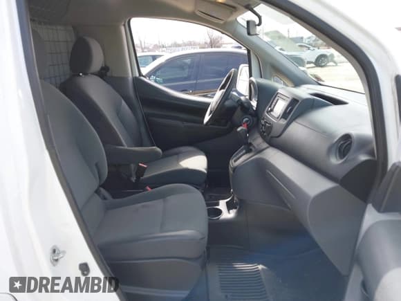 ✅ 2017 Nissan NV200 SV • VIN: 3N6CM0KN9HK701941 • Lot: 41862330. Listed on IAAI with 190,152 mi. Free auction sales archive from the USA and detailed vehicle history report at DreamBid. Image 5.