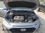 ✅ 2019 Hyundai Kona SE • VIN: KM8K12AA0KU340104 • Лот: 60560873. Опубликован ранее на Copart с пробегом 48 328 миль. Бесплатный доступ к архиву аукционных продаж из США и подробный отчёт об истории автомобиля на DreamBid. Изображение 12.