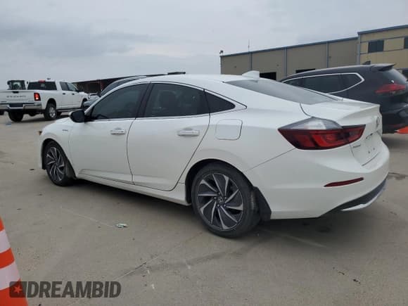 ✅ 2019 Honda Insight Touring • VIN: 19XZE4F96KE000665 • Lot: 86879995. Wystawiony na Copart z przebiegiem 71 703 mil. Bezpłatny archiwum sprzedaży aukcyjnych z USA i szczegółowy raport historii pojazdu na DreamBid. Zdjęcie 2.