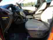 2015 Hyundai Santa Fe с VIN 5XYZU3LB2FG243581, выставлен на аукционе Copart как лот 90817795 с пробегом 284 919 миль миль и Списание • Salvage title. История ставок и продаж доступна на DreamBid. Изображение 7.