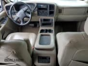 ✅ 2005 Chevrolet Suburban Z71 • VIN: 3GNFK16ZX5G111116 • Лот: 48506385. Опубликован ранее на Copart с пробегом 302 617 миль. Бесплатный доступ к архиву аукционных продаж из США и подробный отчёт об истории автомобиля на DreamBid. Изображение 8.