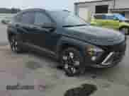 2024 Hyundai Kona SEL z VIN KM8HBCAB4RU103938, wystawiony jako Copart lot #71125875 z przebiegiem 30 341 mil mil oraz Szkoda całkowita • Salvage title. Historia ofert i sprzedaży dostępna na DreamBid. Obrazek 14.
