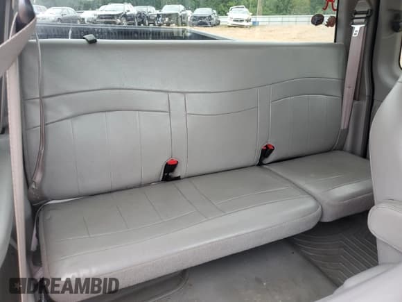 ✅ 2001 Ford F-150 XL • VIN: 1FTRX17L81NA32000 • Lot: 68123505. Listed on Copart with 251,498 mi. Free auction sales archive from the USA and detailed vehicle history report at DreamBid. Image 10.