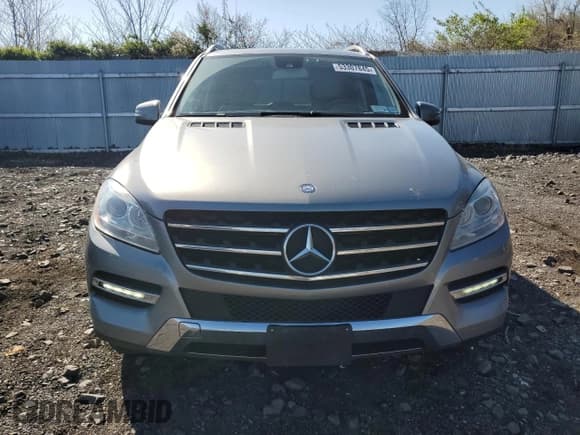 ✅ 2014 Mercedes-Benz M 350 • VIN: 4JGDA5JB3EA312483 • Lot: 53307845. Listed on Copart with 117,104 mi. Free auction sales archive from the USA and detailed vehicle history report at DreamBid. Image 5.