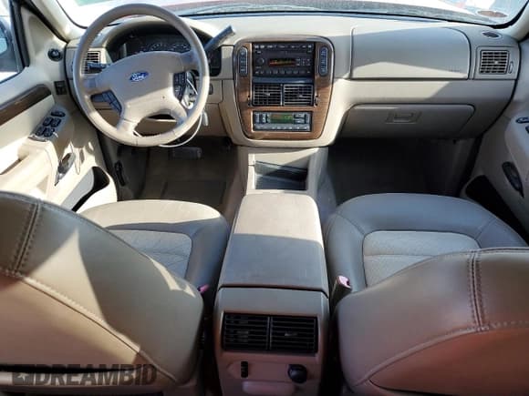 ✅ 2003 Ford Explorer Eddie Bauer • VIN: 1FMZU74W23UB17770 • Лот: 45461095. Опубликован ранее на Copart с пробегом 92 121 миль. Бесплатный доступ к архиву аукционных продаж из США и подробный отчёт об истории автомобиля на DreamBid. Изображение 8.