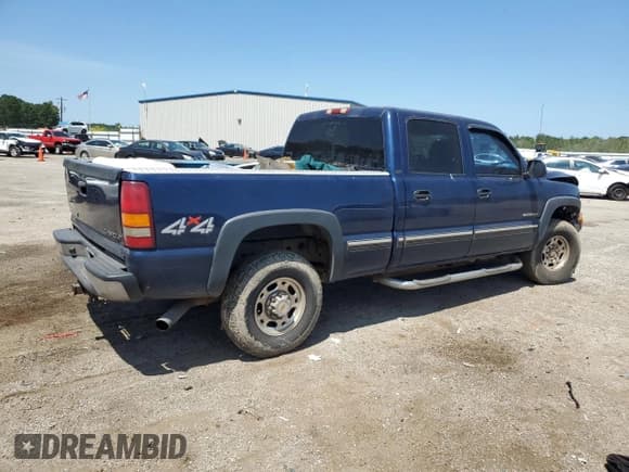 ✅ 2002 Chevrolet Silverado 2500HD LT • VIN: 1GCHK23U72F217178 • Lot: 68378834. Wystawiony na Copart z przebiegiem 327 008 mil. Bezpłatny archiwum sprzedaży aukcyjnych z USA i szczegółowy raport historii pojazdu na DreamBid. Zdjęcie 3.