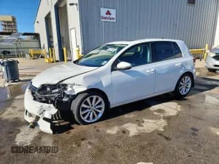 ✅ 2013 Volkswagen Golf TDI • VIN: WVWDM7AJXDW028283 • Лот: 92215495. Опубликован ранее на Copart с пробегом 177 681 миль. Бесплатный доступ к архиву аукционных продаж из США и подробный отчёт об истории автомобиля на DreamBid. Изображение 1.