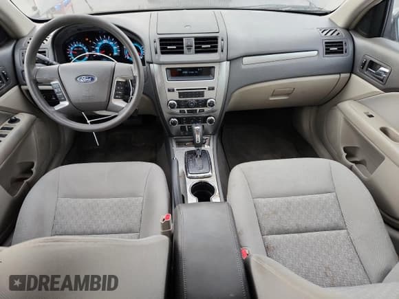 ✅ 2012 Ford Fusion SE • VIN: 3FAHP0HA2CR104253 • Lot: 93069405. Wystawiony na Copart z przebiegiem 84 622 mil. Bezpłatny archiwum sprzedaży aukcyjnych z USA i szczegółowy raport historii pojazdu na DreamBid. Zdjęcie 8.