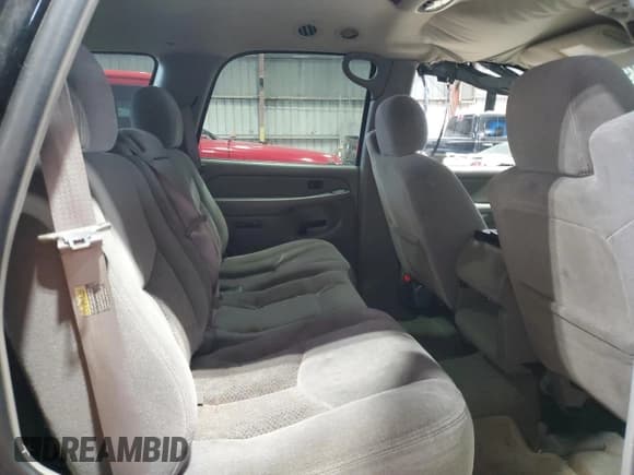 ✅ 2004 Chevrolet Tahoe LS • VIN: 1GNEC13V44R113162 • Lot: 56244545. Listed on Copart with 255,264 mi. Free auction sales archive from the USA and detailed vehicle history report at DreamBid. Image 10.