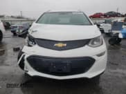 ✅ 2018 Chevrolet Bolt EV Premier • VIN: 1G1FX6S07J4132147 • Lot: 82484044. Wystawiony na Copart z przebiegiem 39 904 mil. Bezpłatny archiwum sprzedaży aukcyjnych z USA i szczegółowy raport historii pojazdu na DreamBid. Zdjęcie 5.