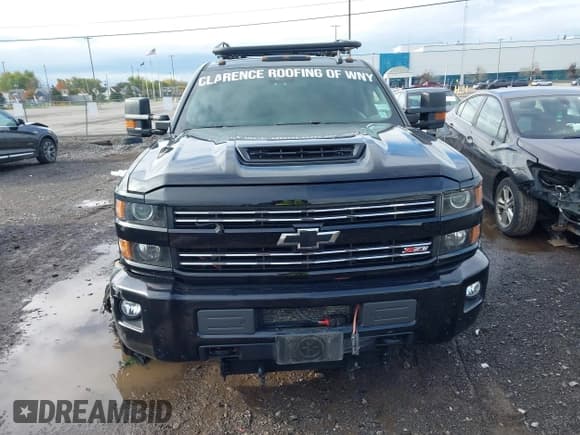 ✅ 2019 Chevrolet Silverado 2500HD LTZ • VIN: 1GC1KTEY8KF145849 • Lot: 43471791. Listed on IAAI with 100,053 mi. Free auction sales archive from the USA and detailed vehicle history report at DreamBid. Image 12.