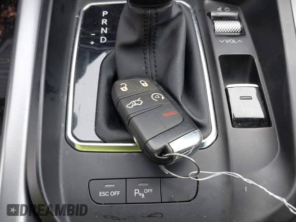 ✅ 2023 Dodge Hornet GT • VIN: ZACNDFAN4P3A02367 • Lot: 42580752. Wystawiony na IAAI z przebiegiem 38 061 mil mil. Skorzystaj z bezpłatnego archiwum sprzedaży aukcyjnych z USA i zobacz szczegółowy raport historii pojazdu na DreamBid. Zdjęcie 11.