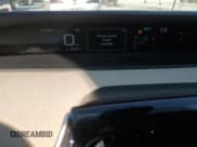 ✅ 2017 Toyota Prius Two • VIN: JTDKBRFU9H3551796 • Lot: 91479465. Wystawiony na Copart z przebiegiem 76 477 mil. Bezpłatny archiwum sprzedaży aukcyjnych z USA i szczegółowy raport historii pojazdu na DreamBid. Zdjęcie 9.