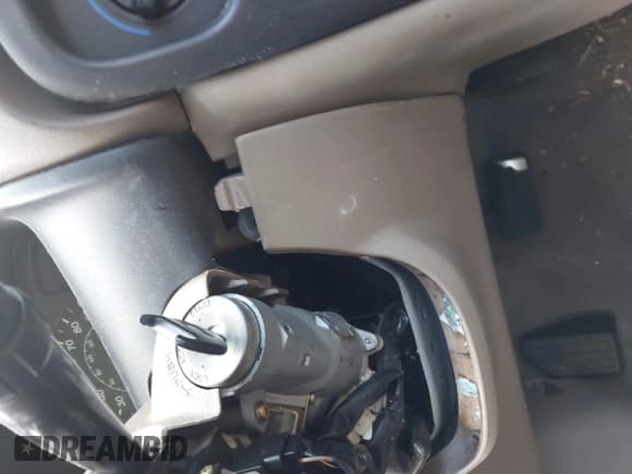 ✅ 2002 Chevrolet Prizm • VIN: 1Y1SK52802Z408768 • Lot: 42241540. Wystawiony na IAAI z przebiegiem 276 083 mil. Bezpłatny archiwum sprzedaży aukcyjnych z USA i szczegółowy raport historii pojazdu na DreamBid. Zdjęcie 11.