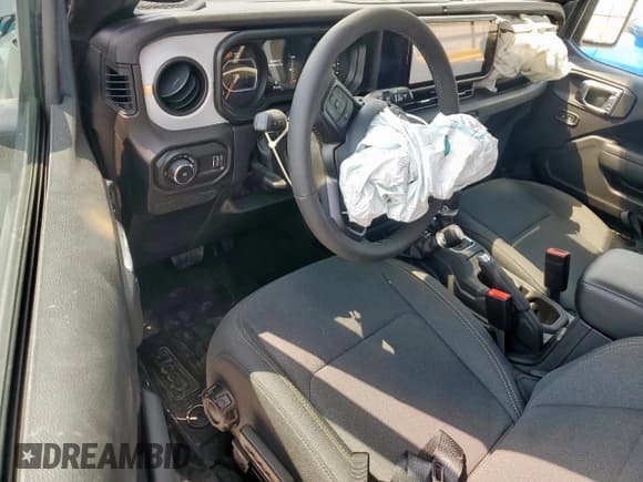 ✅ 2025 Jeep Wrangler Sport • VIN: 1C4PJXAN9SW616892 • Lot: 70810595. Listed on Copart with 313 mi. Free auction sales archive from the USA and detailed vehicle history report at DreamBid. Image 8.