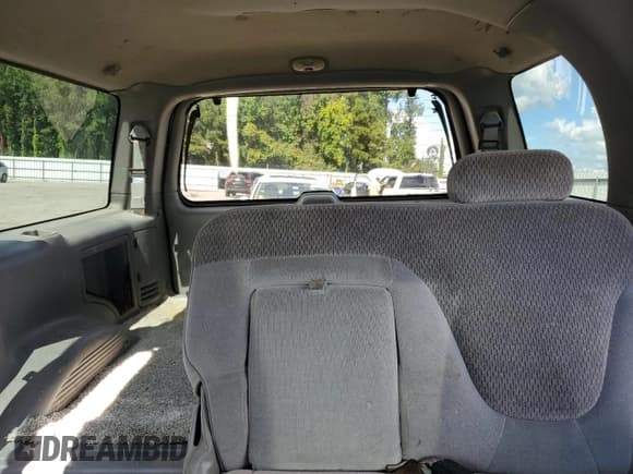 ✅ 1997 Ford Expedition XLT • VIN: 1FMEU1760VLC28284 • Лот: 72405794. Опубликован ранее на Copart с пробегом 246 849 миль. Бесплатный доступ к архиву аукционных продаж из США и подробный отчёт об истории автомобиля на DreamBid. Изображение 10.