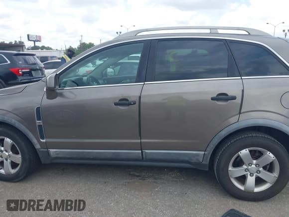 ✅ 2012 Chevrolet Captiva Sport LS • VIN: 3GNAL2EK4CS558245 • Lot: 42780252. Wystawiony na IAAI z przebiegiem 233 510 mil. Bezpłatny archiwum sprzedaży aukcyjnych z USA i szczegółowy raport historii pojazdu na DreamBid. Zdjęcie 14.