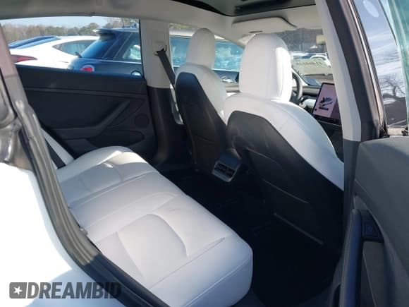 ✅ 2021 Tesla Model 3 Long Range • VIN: 5YJ3E1EB1MF056759 • Lot: 41464108. Wystawiony na IAAI z przebiegiem 48 694 mil. Bezpłatny archiwum sprzedaży aukcyjnych z USA i szczegółowy raport historii pojazdu na DreamBid. Zdjęcie 8.