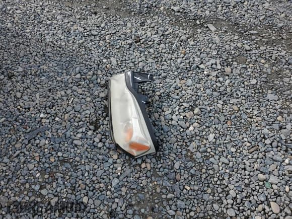 ✅ 2006 Saturn VUE • VIN: 5GZCZ53496S890654 • Lot: 43620275. Wystawiony na Copart z przebiegiem 172 980 mil. Bezpłatny archiwum sprzedaży aukcyjnych z USA i szczegółowy raport historii pojazdu na DreamBid. Zdjęcie 13.