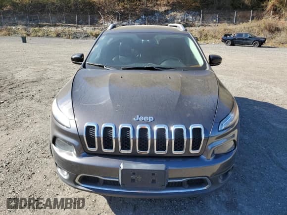 ✅ 2014 Jeep Cherokee Limited • VIN: 1C4PJMDB1EW309835 • Lot: 89834825. Listed on Copart with 118,960 mi. Free auction sales archive from the USA and detailed vehicle history report at DreamBid. Image 5.