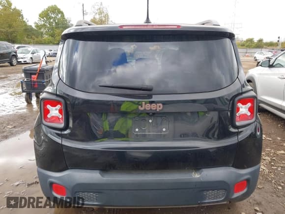 ✅ 2016 Jeep Renegade Latitude • VIN: ZACCJABW3GPD21634 • Lot: 43494210. Wystawiony na IAAI z przebiegiem 99 651 mil. Bezpłatny archiwum sprzedaży aukcyjnych z USA i szczegółowy raport historii pojazdu na DreamBid. Zdjęcie 16.