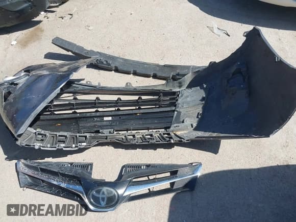 ✅ 2020 Toyota Sienna LE Auto Access Seat • VIN: 5TDKZ3DC0LS070040 • Lot: 42273074. Listed on IAAI with 70,180 mi. Free auction sales archive from the USA and detailed vehicle history report at DreamBid. Image 12.