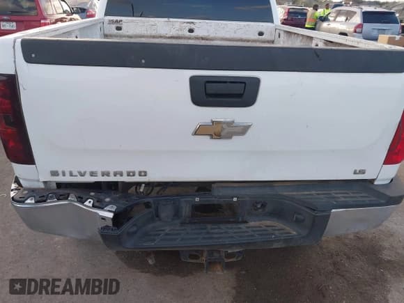 ✅ 2012 Chevrolet Silverado 2500HD LT • VIN: 1GC1KXC88CF116895 • Lot: 43722002. Listed on IAAI with 284,653 mi. Free auction sales archive from the USA and detailed vehicle history report at DreamBid. Image 18.