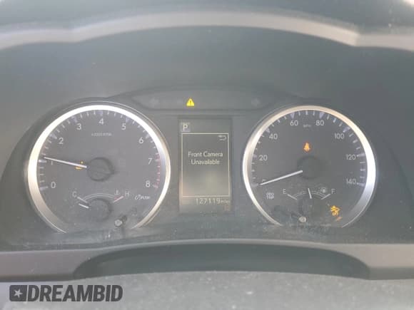 ✅ 2018 Toyota Highlander LE • VIN: 5TDBZRFH6JS874514 • Lot: 81265585. Wystawiony na Copart z przebiegiem 127 119 mil. Bezpłatny archiwum sprzedaży aukcyjnych z USA i szczegółowy raport historii pojazdu na DreamBid. Zdjęcie 9.