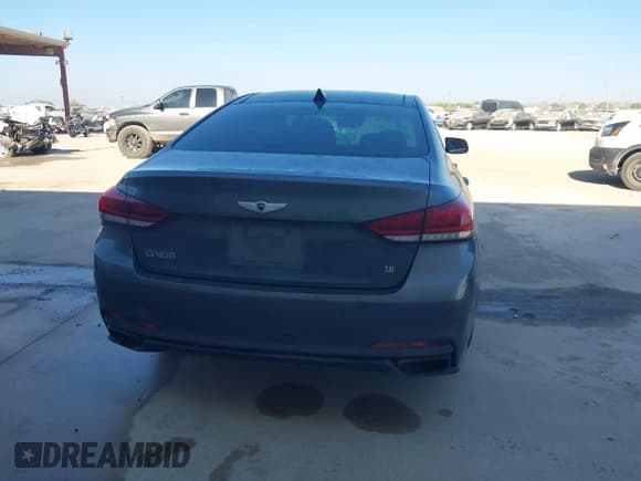 ✅ 2015 Hyundai Genesis 3.8L • VIN: KMHGN4JE5FU088431 • Лот: 43659018. Опубликован ранее на IAAI с пробегом 147 588 миль. Бесплатный доступ к архиву аукционных продаж из США и подробный отчёт об истории автомобиля на DreamBid. Изображение 16.