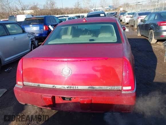 ✅ 2009 Cadillac DTS 1SA • VIN: 1G6KD57Y69U101963 • Lot: 41674989. Wystawiony na IAAI z przebiegiem 126 564 mil. Bezpłatny archiwum sprzedaży aukcyjnych z USA i szczegółowy raport historii pojazdu na DreamBid. Zdjęcie 16.