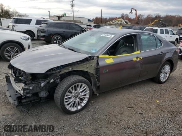 ✅ 2020 Toyota Camry Hybrid XLE • VIN: 4T1F31AK8LU537490 • Лот: 91484975. Опубликован ранее на Copart с пробегом 41 789 миль. Бесплатный доступ к архиву аукционных продаж из США и подробный отчёт об истории автомобиля на DreamBid. Изображение 1.