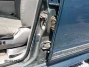 ✅ 1996 Ford Explorer XLT • VIN: 1FMDU32P0TZA75326 • Lot: 43005845. Wystawiony na Copart z przebiegiem 67 286 mil. Bezpłatny archiwum sprzedaży aukcyjnych z USA i szczegółowy raport historii pojazdu na DreamBid. Zdjęcie 13.