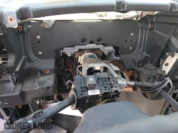 ✅ 2004 Chevrolet Silverado 1500 LS • VIN: 2GCEC13T741417425 • Лот: 59014535. Опубликован ранее на Copart с пробегом Не указан. Бесплатный доступ к архиву аукционных продаж из США и подробный отчёт об истории автомобиля на DreamBid. Изображение 9.