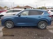 ✅ 2024 Mazda CX-5 S Select • VIN: JM3KFBBM4R0416074 • Lot: 43580974. Wystawiony na IAAI z przebiegiem 42 042 mil. Bezpłatny archiwum sprzedaży aukcyjnych z USA i szczegółowy raport historii pojazdu na DreamBid. Zdjęcie 14.