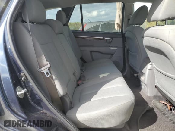✅ 2011 Hyundai Santa Fe GLS • VIN: 5XYZG3AB4BG080288 • Lot: 75167244. Listed on Copart with 176,944 mi. Free auction sales archive from the USA and detailed vehicle history report at DreamBid. Image 11.