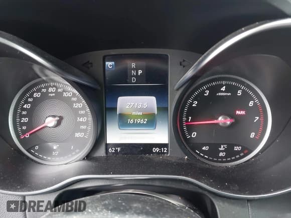 ✅ 2017 Mercedes-Benz GLC 300 • VIN: WDC0J4KB6HF176959 • Lot: 42345692. Wystawiony na IAAI z przebiegiem 161 962 mil. Bezpłatny archiwum sprzedaży aukcyjnych z USA i szczegółowy raport historii pojazdu na DreamBid. Zdjęcie 7.