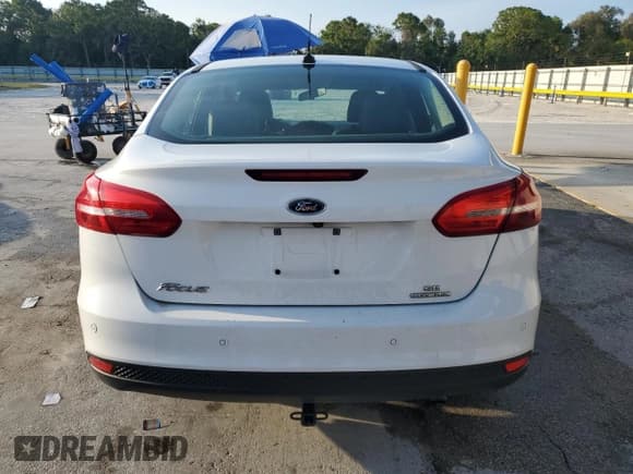 ✅ 2016 Ford Focus SE • VIN: 1FADP3F24GL235393 • Lot: 55973665. Listed on Copart with 155,437 mi. Free auction sales archive from the USA and detailed vehicle history report at DreamBid. Image 6.