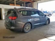 ✅ 2020 Chrysler Voyager LXi • VIN: 2C4RC1DG1LR172723 • Lot: 82142135. Wystawiony na Copart z przebiegiem 108 857 mil. Bezpłatny archiwum sprzedaży aukcyjnych z USA i szczegółowy raport historii pojazdu na DreamBid. Zdjęcie 3.