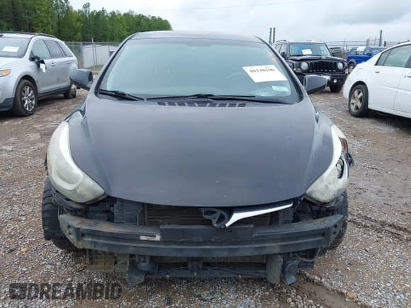✅ 2016 Hyundai Elantra SE • VIN: 5NPDH4AE6GH712831 • Lot: 40330106. Listed on IAAI with 186,539 mi. Free auction sales archive from the USA and detailed vehicle history report at DreamBid. Image 12.