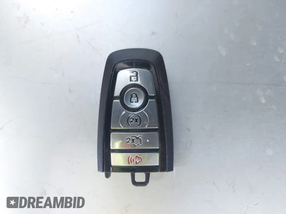 ✅ 2024 Ford Mustang Dark Horse • VIN: 1FA6P8R02R5507009 • Lot: 43121947. Listed on IAAI with 17,388 mi. Free auction sales archive from the USA and detailed vehicle history report at DreamBid. Image 11.