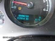 ✅ 2009 Chevrolet Suburban 2LT • VIN: 1GNFK26339R245991 • Lot: 43013552. Wystawiony na IAAI z przebiegiem 215 814 mil. Bezpłatny archiwum sprzedaży aukcyjnych z USA i szczegółowy raport historii pojazdu na DreamBid. Zdjęcie 15.