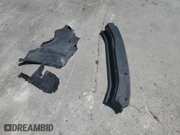 ✅ 2015 Infiniti QX70 • VIN: JN8CS1MU9FM380312 • Lot: 54104005. Listed on Copart with 100,678 mi. Free auction sales archive from the USA and detailed vehicle history report at DreamBid. Image 13.