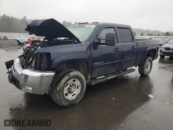 ✅ 2007 Chevrolet Silverado 2500HD LTZ • VIN: 1GCHK23607F547186 • Лот: 55034515. Опубликован ранее на Copart с пробегом 267 528 миль. Бесплатный доступ к архиву аукционных продаж из США и подробный отчёт об истории автомобиля на DreamBid. Изображение 1.